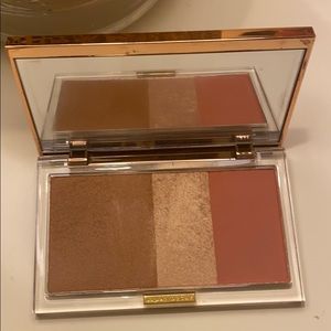 Urban decay stay naked threesome “Fly”